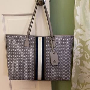 Tory Burch Gemini Link Coated Canvas Tote